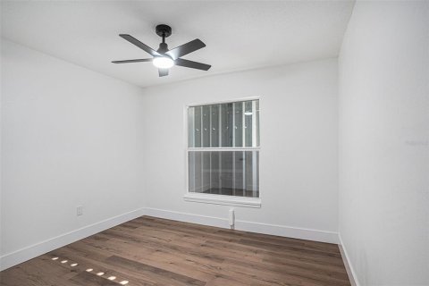 Casa en venta en Brandon, Florida, 3 dormitorios, 142.98 m2 № 1914605 - foto 12