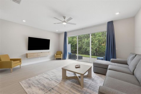 Touwnhouse à vendre à Kissimmee, Floride: 3 chambres, 158.68 m2 № 2235503 - photo 4