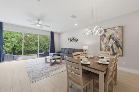 Touwnhouse à vendre à Kissimmee, Floride: 3 chambres, 158.68 m2 № 2235503 - photo 7