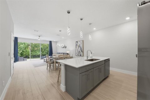 Touwnhouse à vendre à Kissimmee, Floride: 3 chambres, 158.68 m2 № 2235503 - photo 14