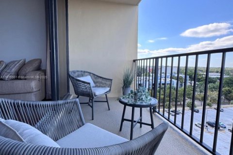 Condo in North Miami, Florida, 1 bedroom  № 1971136 - photo 11