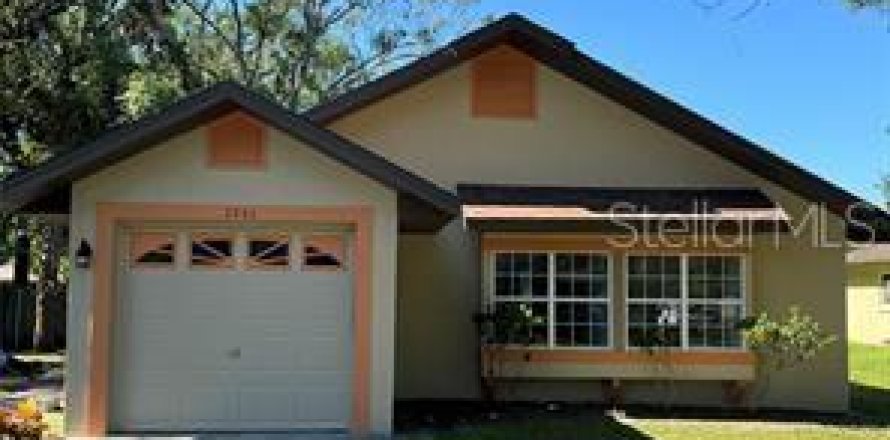 House in Sanford, Florida 3 bedrooms, 103.21 sq.m. № 1870503