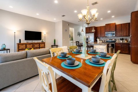 Adosado en venta en Davenport, Florida, 4 dormitorios, 182.09 m2 № 2195328 - foto 5