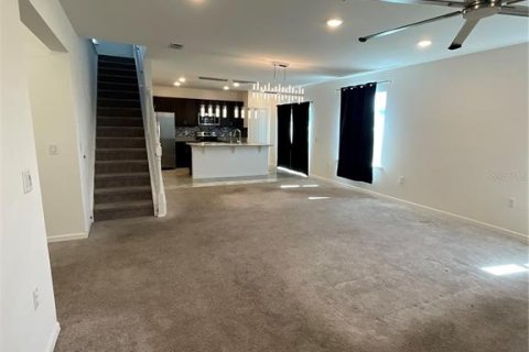 Casa en alquiler en Newberry, Florida, 5 dormitorios, 246.75 m2 № 1873231 - foto 12