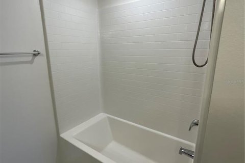 Casa en alquiler en Newberry, Florida, 5 dormitorios, 246.75 m2 № 1873231 - foto 16