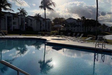 Condo in Doral, Florida, 2 bedrooms № 2026071 - photo 29