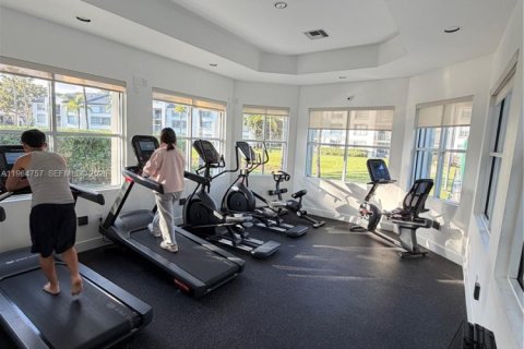 Condo in Doral, Florida, 2 bedrooms № 2026071 - photo 30