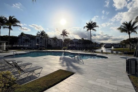 Condo in Doral, Florida, 2 bedrooms № 2026071 - photo 28