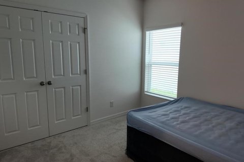 Villa ou maison à louer à Haines City, Floride: 4 chambres, 179.77 m2 № 2337481 - photo 11