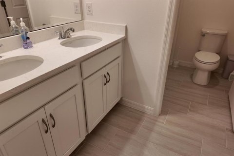Villa ou maison à louer à Haines City, Floride: 4 chambres, 179.77 m2 № 2337481 - photo 9