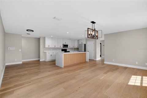 Villa ou maison à vendre à Windermere, Floride: 4 chambres, 326.64 m2 № 2148274 - photo 16