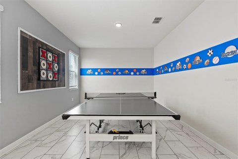House in Davenport, Florida 6 bedrooms, 310.2 sq.m. № 1718381 - photo 11