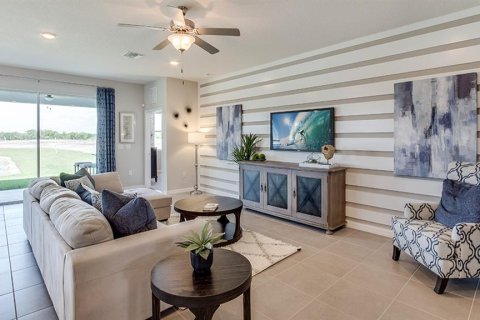 House in Lakewood Ranch, Florida 4 bedrooms, 188.96 sq.m. № 1572047 - photo 5