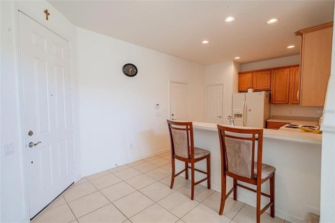 Townhouse in Orlando, Florida 3 bedrooms, 187.48 sq.m. № 2400338 - photo 3