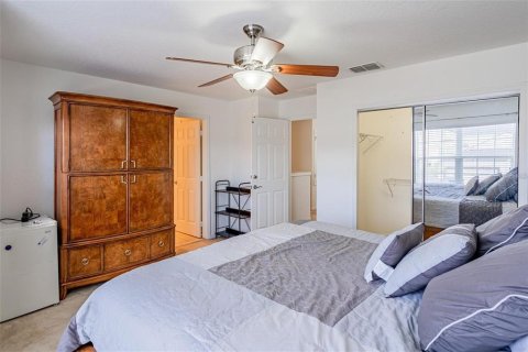 Townhouse in Orlando, Florida 3 bedrooms, 187.48 sq.m. № 2400338 - photo 13