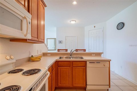 Townhouse in Orlando, Florida 3 bedrooms, 187.48 sq.m. № 2400338 - photo 4