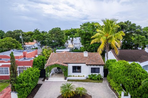 Снять в аренду виллу или дом в Майами, Флорида 3 спальни, 196.58м2, № 1953969 - фото 21