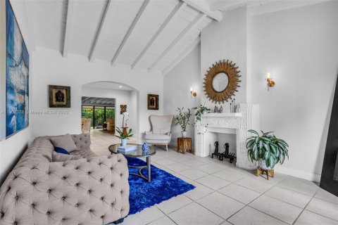 Снять в аренду виллу или дом в Майами, Флорида 3 спальни, 196.58м2, № 1953969 - фото 2