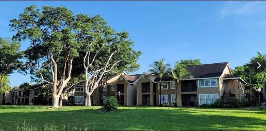 Condo à Miami, Floride, 1 chambre  № 1982848