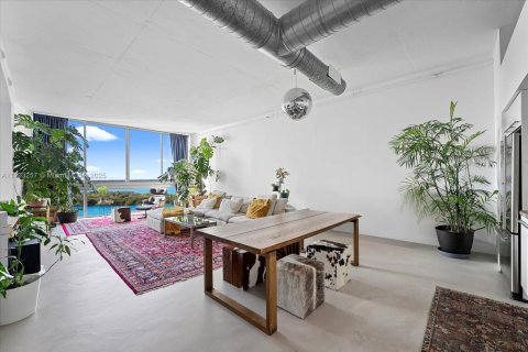 Купить кондоминиум в Норт-Бей-Виллидж, Флорида 3 спальни, 177.07м2, № 1955750 - фото 5