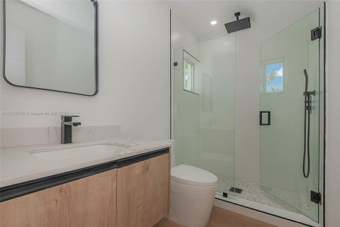 Immobilier commercial à vendre à Miami Beach, Floride: 2446.67 m2 № 1940778 - photo 17