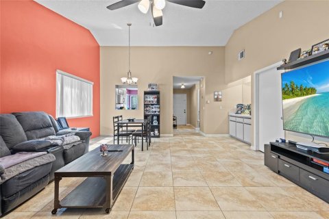 Adosado en venta en Longwood, Florida, 2 dormitorios, 121.05 m2 № 2115947 - foto 12