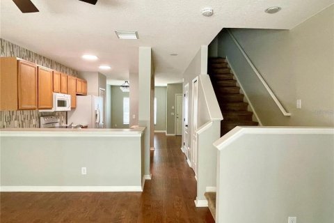 Townhouse in Fish Hawk, Florida 2 bedrooms, 128.48 sq.m. № 1725637 - photo 3