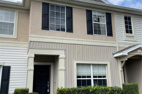 Townhouse in Fish Hawk, Florida 2 bedrooms, 128.48 sq.m. № 1725637 - photo 2