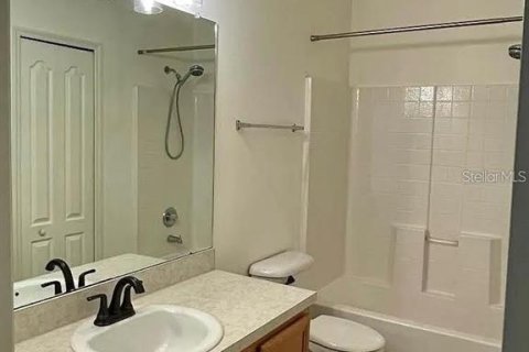 Townhouse in Fish Hawk, Florida 2 bedrooms, 128.48 sq.m. № 1725637 - photo 18