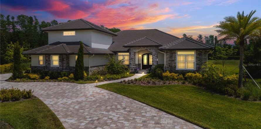 Villa ou maison à Odessa, Floride 5 chambres, 418.8 m2 № 1654107