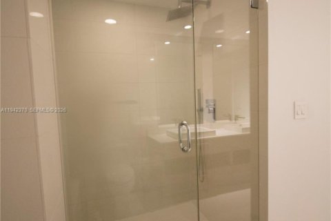 Снять в аренду кондоминиум в Майами, Флорида 3 спальни, 107.21м2, № 1999827 - фото 12