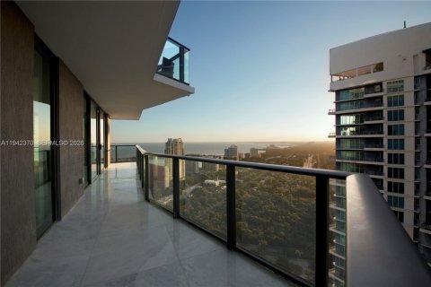 Снять в аренду кондоминиум в Майами, Флорида 3 спальни, 107.21м2, № 1999827 - фото 15