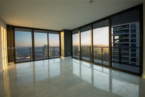 Снять в аренду кондоминиум в Майами, Флорида 3 спальни, 107.21м2, № 1999827 - фото 7