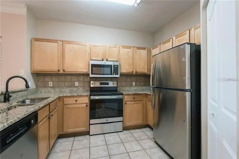 Condominio en alquiler en Tampa, Florida, 3 dormitorios, 130.16 m2 № 1912687 - foto 8