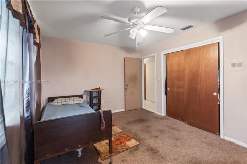 Casa en venta en Miami, Florida, 4 dormitorios, 203.73 m2 № 1942143 - foto 27