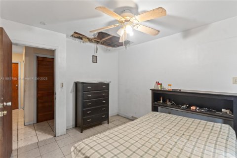 Casa en venta en Miami, Florida, 4 dormitorios, 203.73 m2 № 1942143 - foto 30