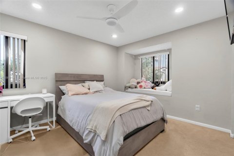 Снять в аренду кондоминиум в Паркленд, Флорида 3 спальни, 163.51м2, № 1972207 - фото 20