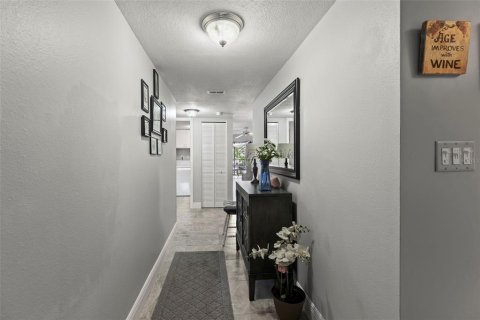Condo in Clearwater, Florida, 2 bedrooms  № 1734019 - photo 6