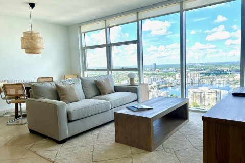 Купить кондоминиум в Халландейл-Бич, Флорида 1 спальня, 80.92м2, № 2021404 - фото 4