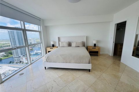 Купить кондоминиум в Халландейл-Бич, Флорида 1 спальня, 80.92м2, № 2021404 - фото 14