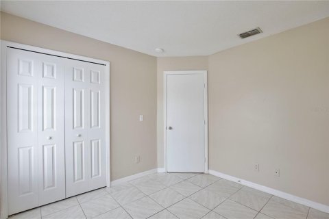 House in Kissimmee, Florida 3 bedrooms, 112.41 sq.m. № 1919456 - photo 18