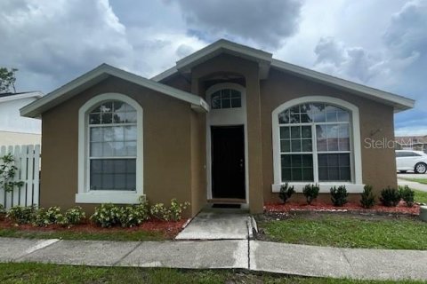 House in Kissimmee, Florida 3 bedrooms, 112.41 sq.m. № 1919456 - photo 1