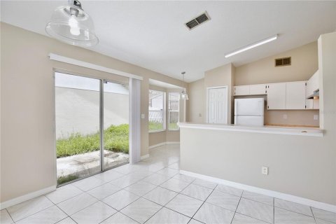 House in Kissimmee, Florida 3 bedrooms, 112.41 sq.m. № 1919456 - photo 6