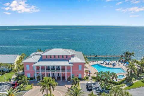 Condo in Saint Petersburg, Florida, 1 bedroom  № 1518854 - photo 19