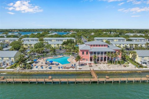 Condo in Saint Petersburg, Florida, 1 bedroom  № 1518854 - photo 20