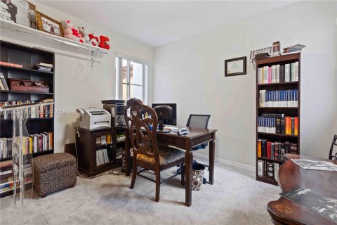 Townhouse in Florida City, Florida 3 bedrooms, 141.86 sq.m. № 1991714 - photo 21