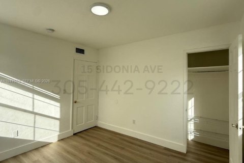 Снять в аренду квартиру в Корал-Гейблс, Флорида 2 спальни, 83.61м2, № 2003772 - фото 9