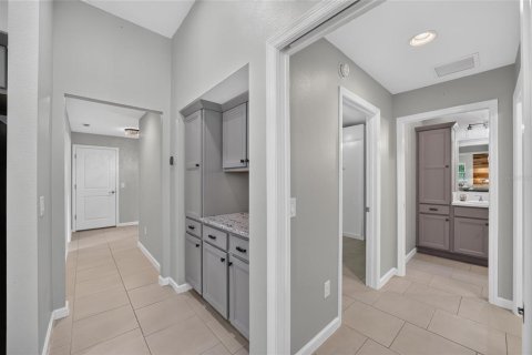 House in The Villages, Florida 3 bedrooms, 138.61 sq.m. № 2258358 - photo 14