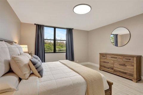 Condo in Coconut Creek, Florida, 2 bedrooms  № 1872208 - photo 18