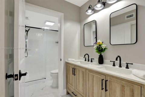 Condo in Coconut Creek, Florida, 2 bedrooms  № 1872208 - photo 19